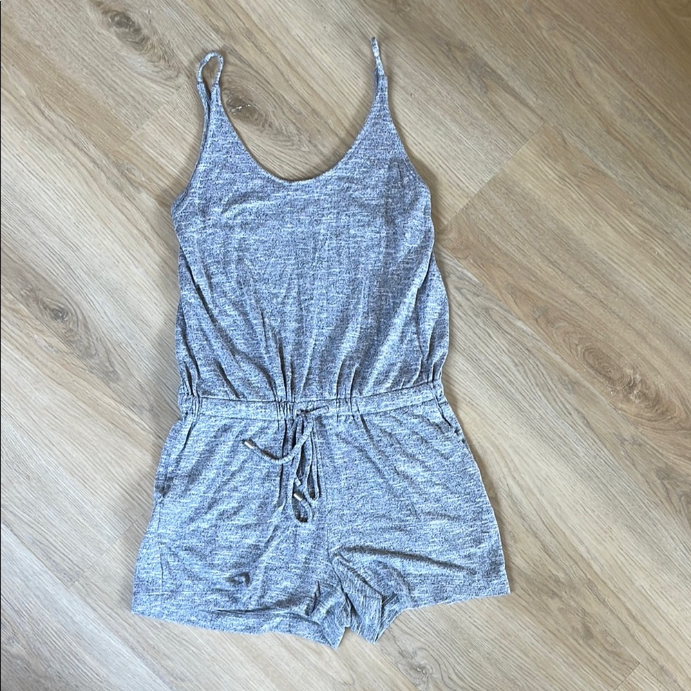 Lou & Grey Charcoal Sleeveless Romper w/ Pockets